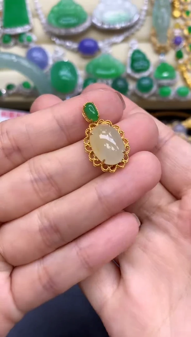 颈饰18K金镶嵌翡翠357-中国好珍宝