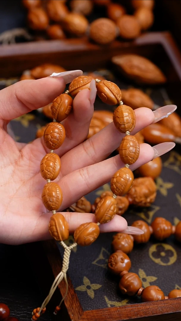 【闪购商品】橄榄核吊坠苏工橄榄核