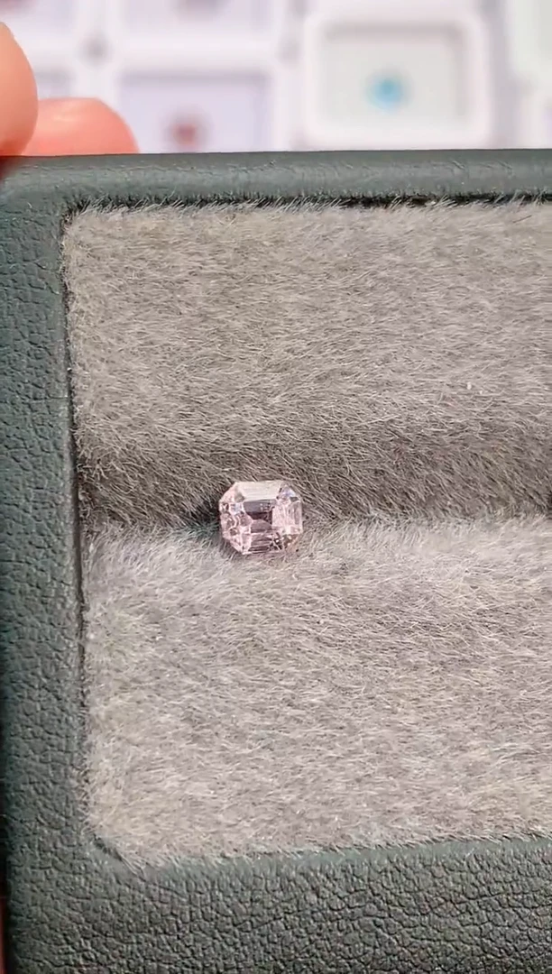 裸石尖晶石0.66-99天然尖晶石