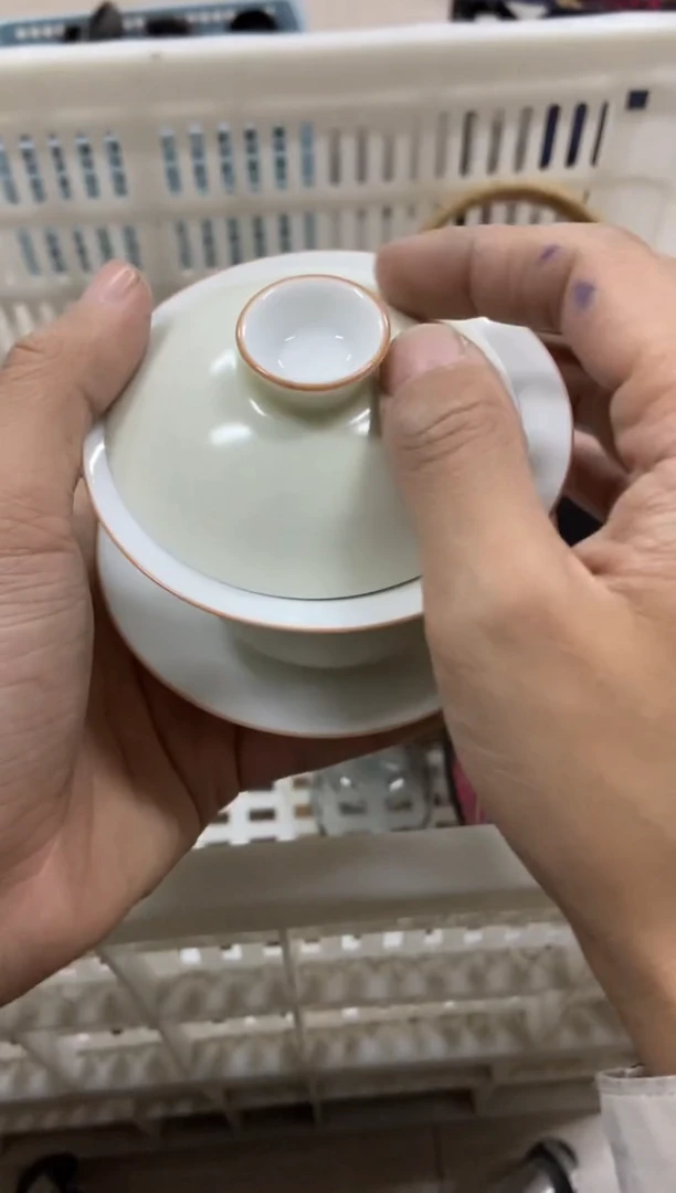 杯无运费险有瑕疵的摄影的产品有使用过的痕迹有点脏介意勿拍