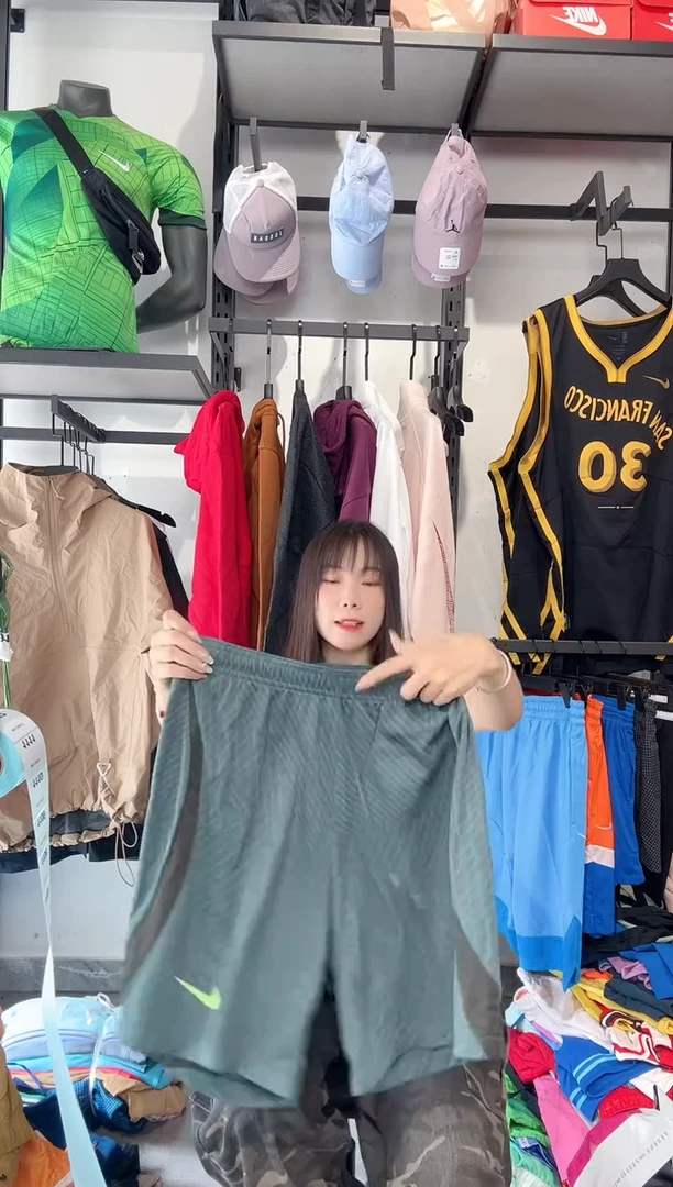 1106  编码 瑕疵款直播间过款为准 尺码