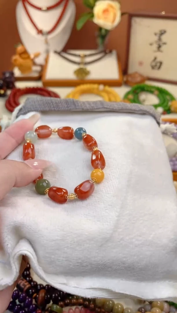 【闪购商品】南红玛瑙手链未镶嵌随型南红单圈