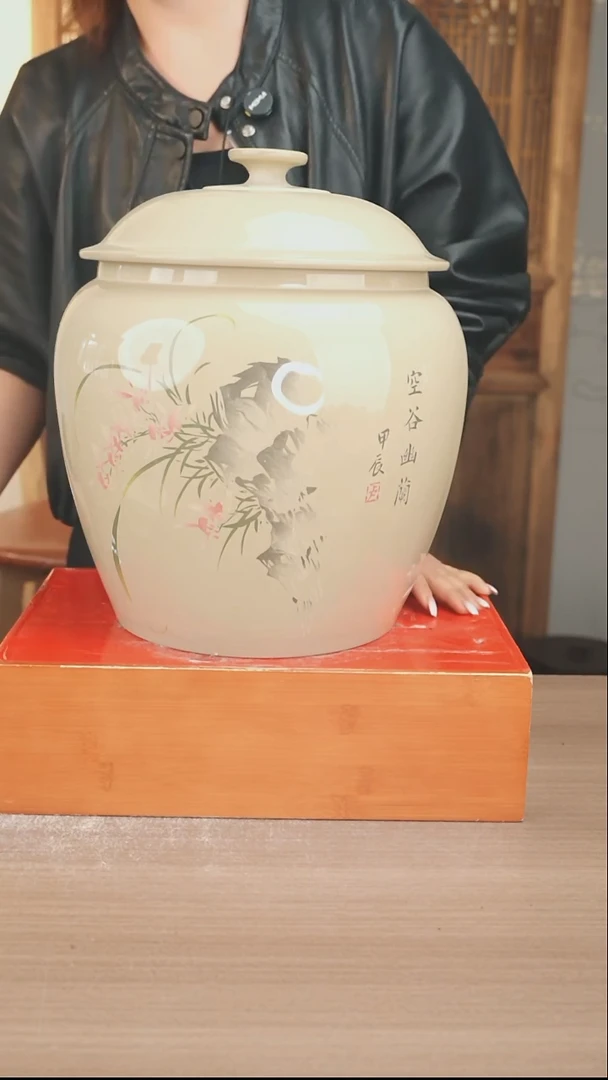 云南建水紫陶茶缸米缸