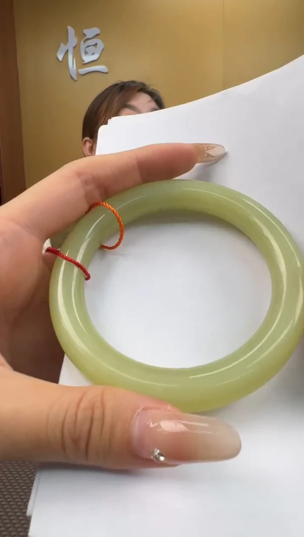 【闪购商品】和田玉手镯未镶嵌59