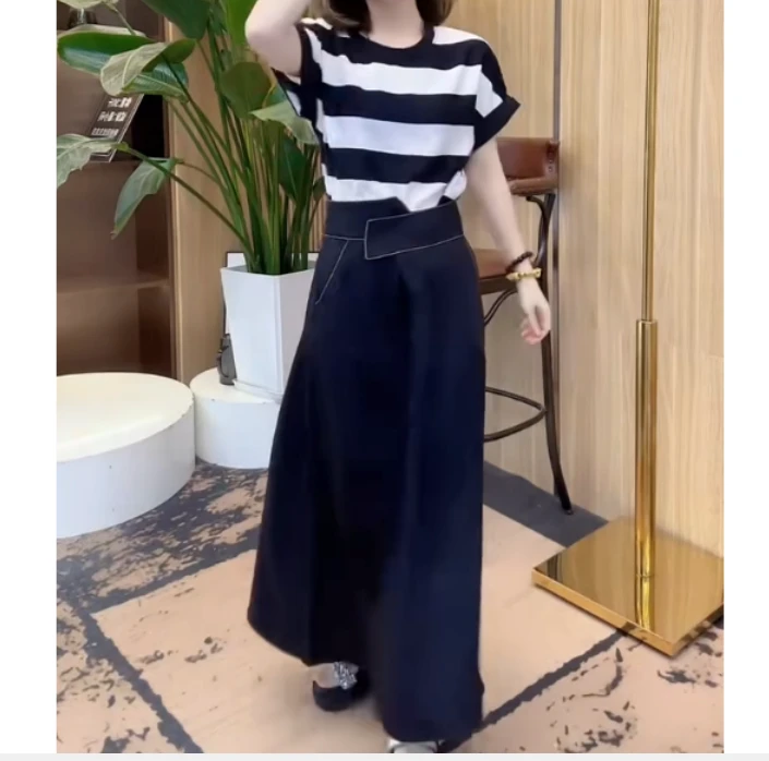 2025夏季时尚潮流百搭精品女装TAkaa