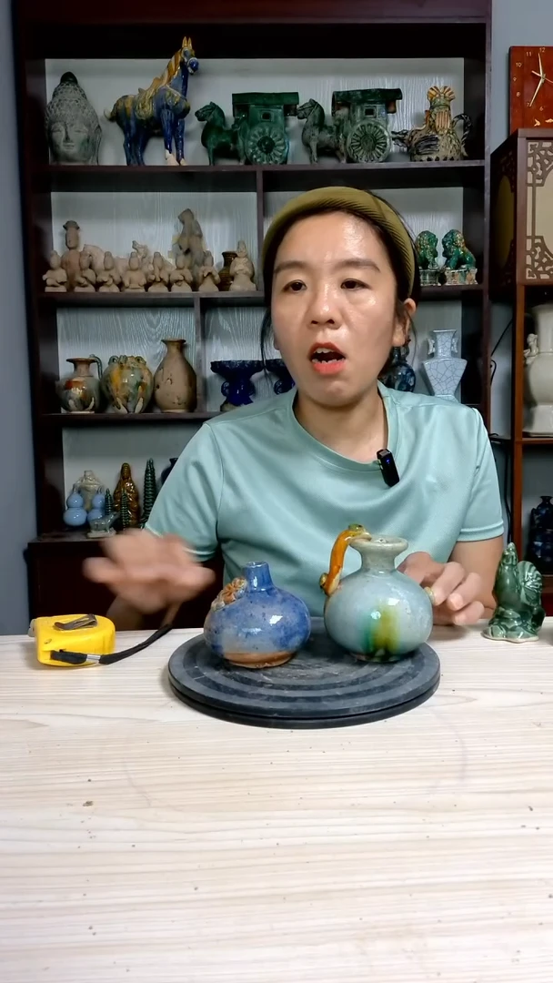 经典2个精美复古风格瓷器