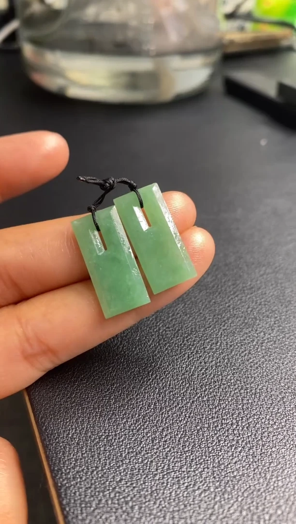 定制翡翠未镶嵌翡翠毛货多样性发其一