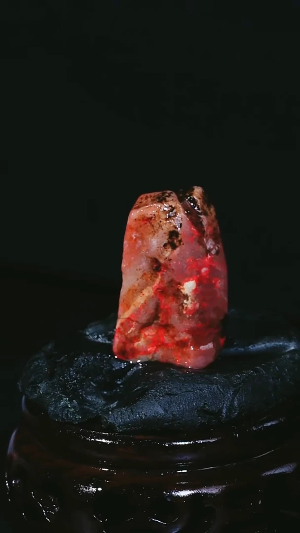 昌化石昌化鸡血石