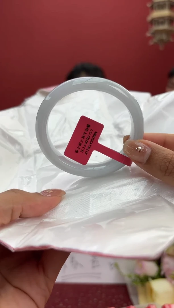 【闪购商品】翡翠手镯未镶嵌1手镯