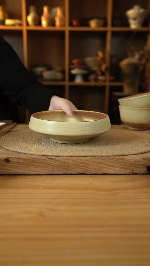 沙漠落日黄系列的8英寸收口盘1个