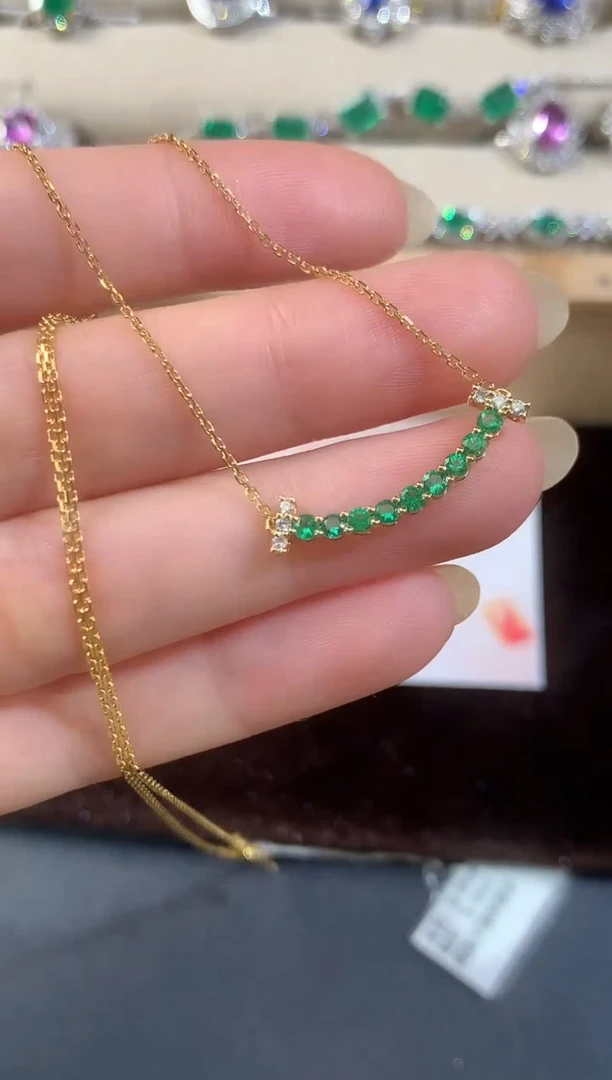 18K金镶嵌套链祖母绿D179|4980