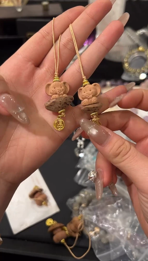 未镶嵌手链水晶雪白木设计款