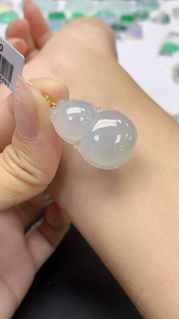 翡翠18K金镶嵌颈饰天然缅甸a货翡翠