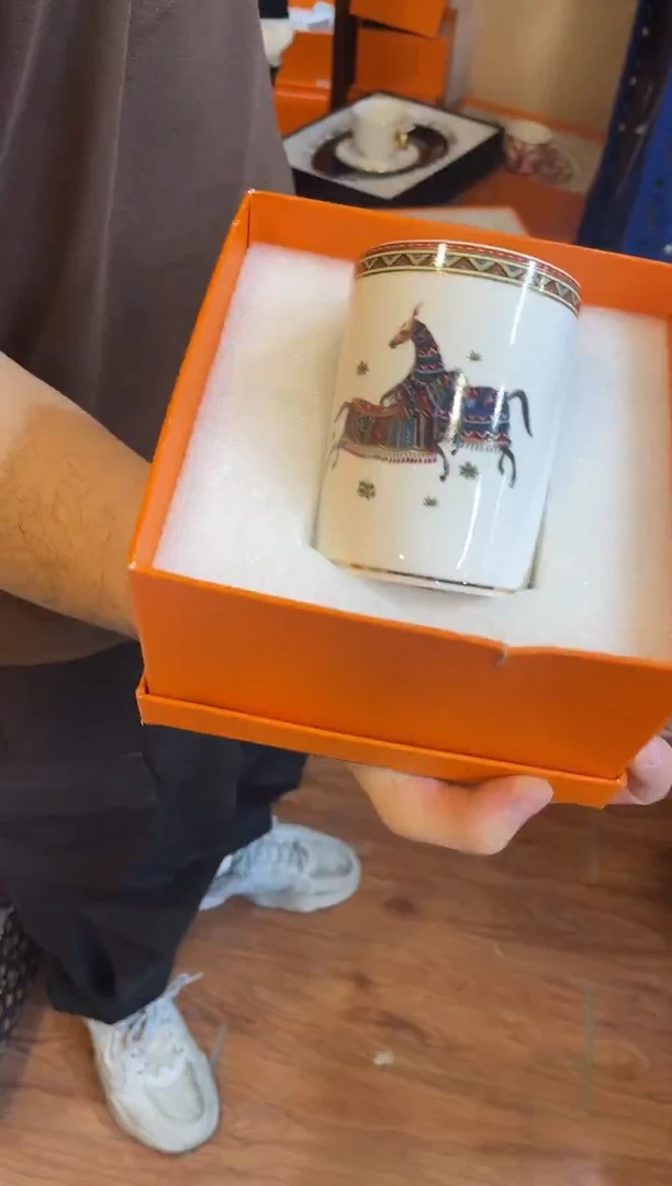 杯鸿辉家品牌瓷器，京东包邮！