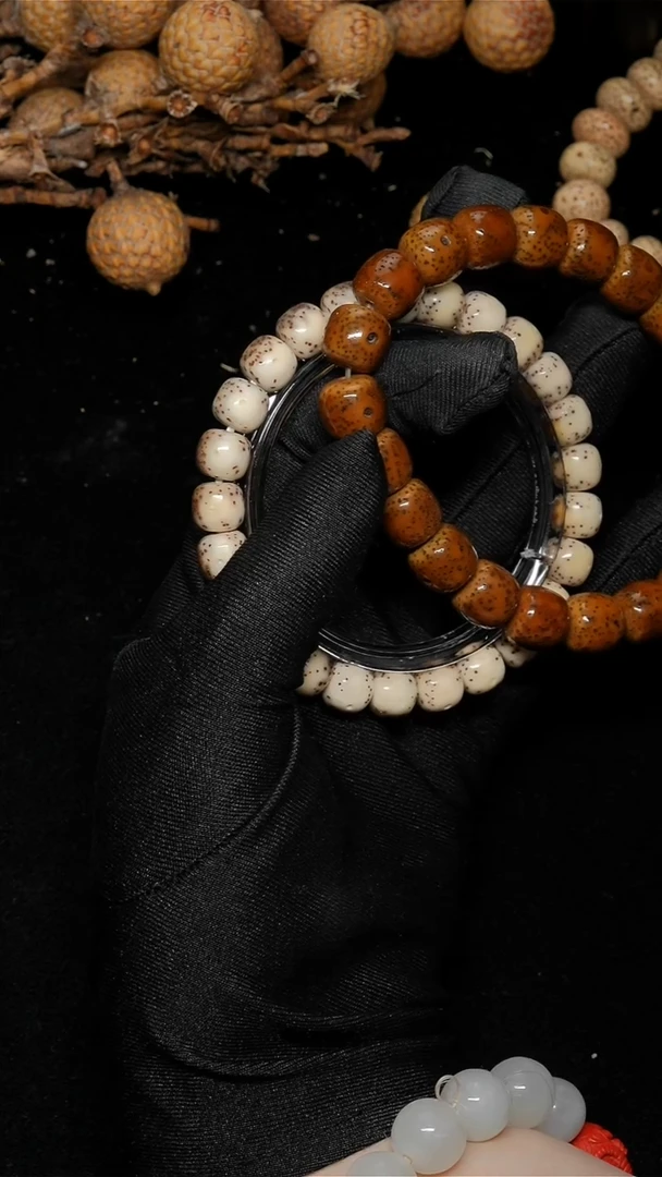 手串星月菩提9*8骨瓷白通体-A59-1