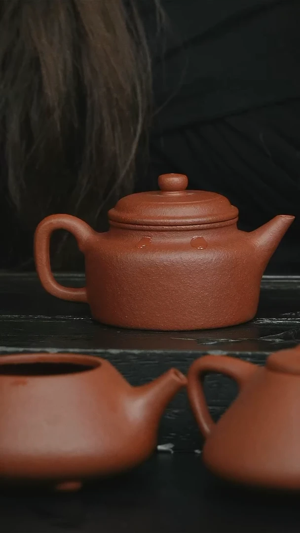 【闪购商品】紫砂茶壶9999绝红降坡光素德钟fyb