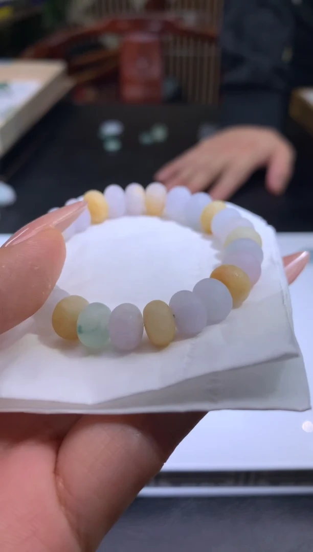 未镶嵌定制翡翠柯*玲翡翠