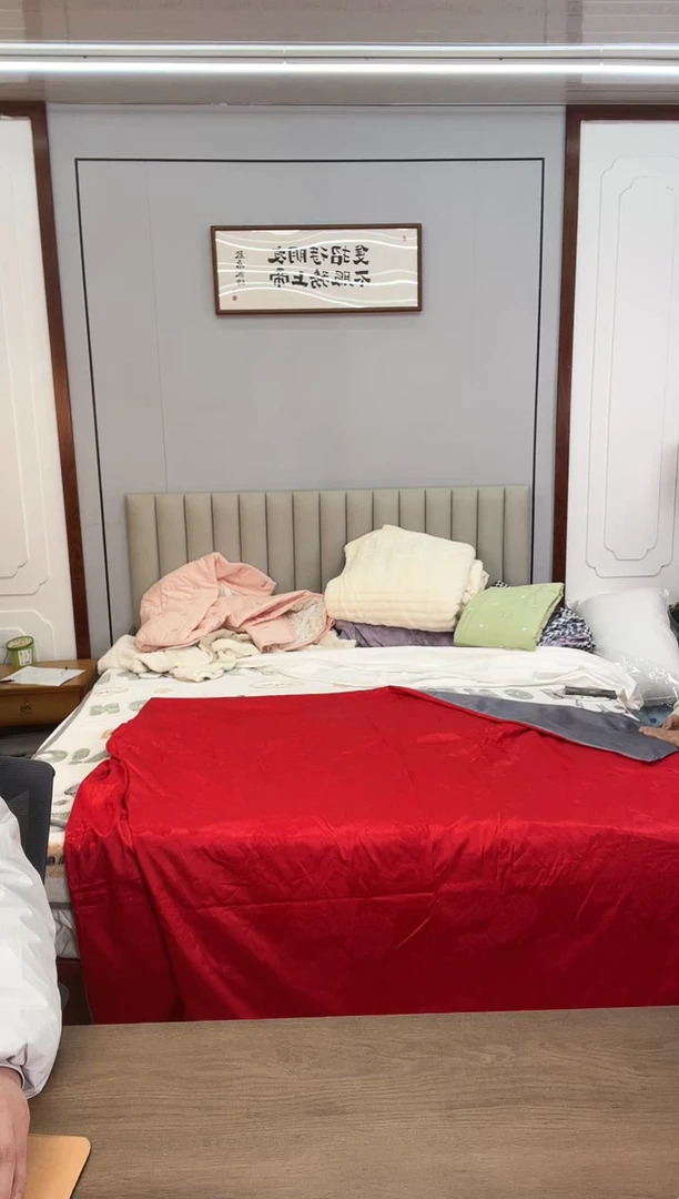 聚酯纤维聚酯纤维红色宝宝绒被套150*200cm