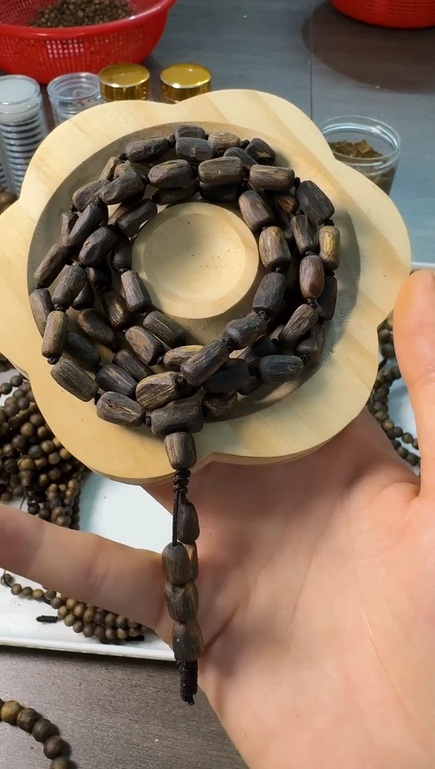 沉香沉香碎屑全沉水 随形珠19克+