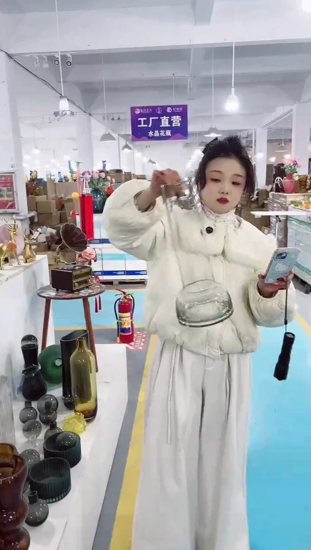 【闪购商品】玻璃私花主义花瓶厂-微瑕--8ZZ4