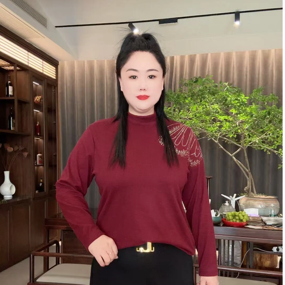 2025新款时尚洋气烫钻简约百搭修身气质显瘦T恤