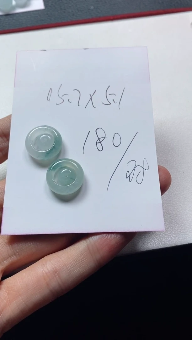 未镶嵌定制翡翠子母扣