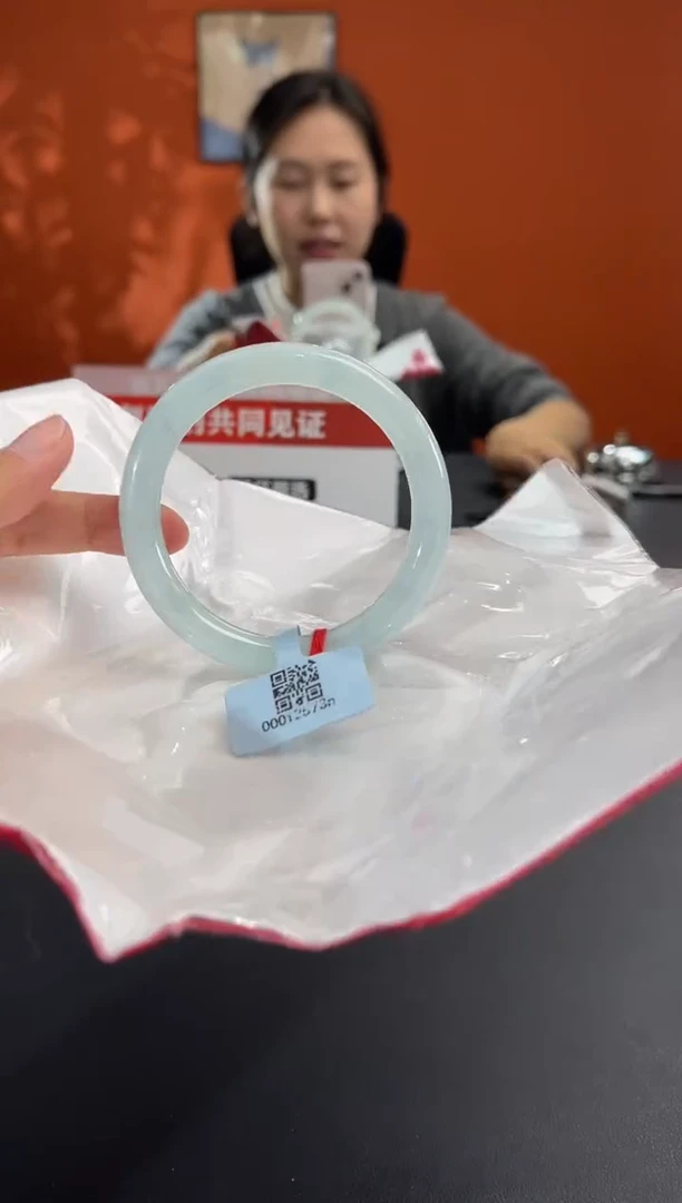 未镶嵌手镯翡翠9 56