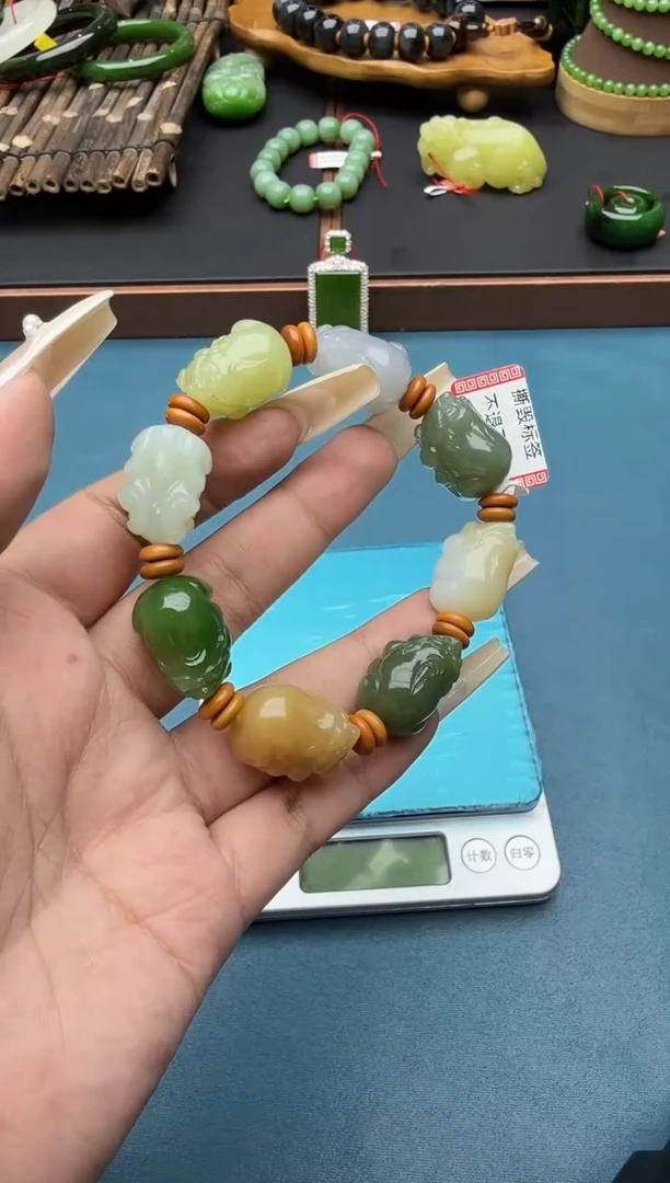 未镶嵌手串和田玉db