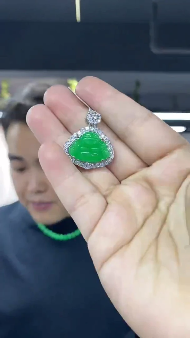 颈饰未镶嵌翡翠多样性发其一颜色微差