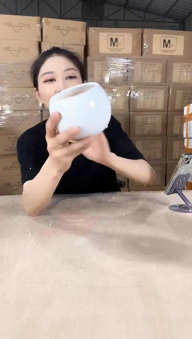 圆球白色小号11x9