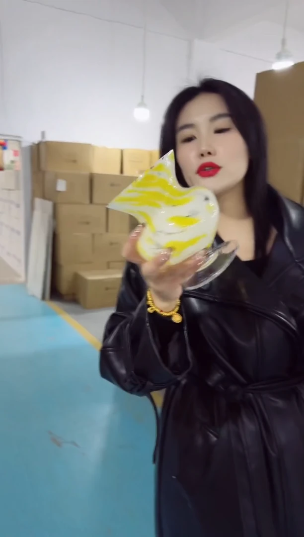 【闪购商品】无铅玻璃UU外贸仓-微瑕花瓶--WQON