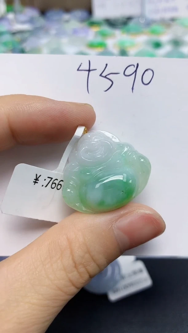 翡翠18K金镶嵌颈饰天然缅甸翡翠A货