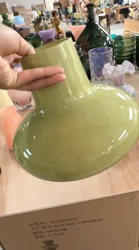 【闪购商品】玻璃牛油果绿