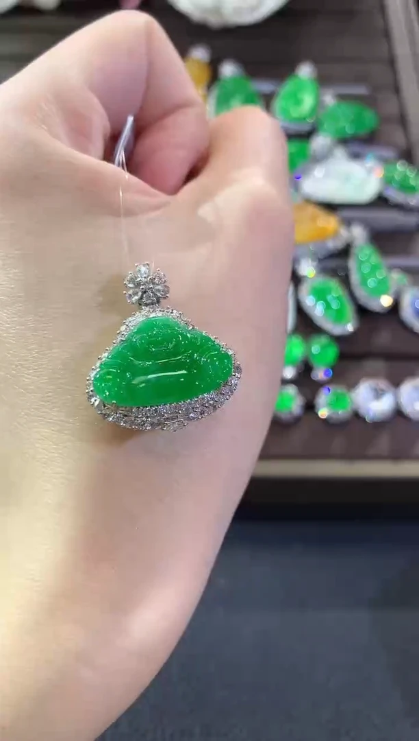 吊坠(不含链)18K金镶嵌翡翠冬日珠宝Q59