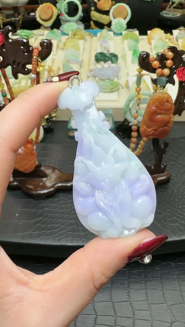 【闪购商品】翡翠颈饰未镶嵌天然翡翠九尾