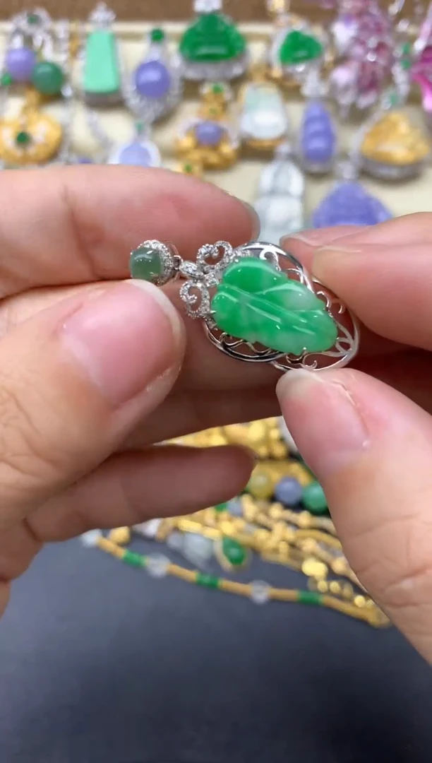 【闪购商品】翡翠颈饰18K金镶嵌157-中国好珍宝