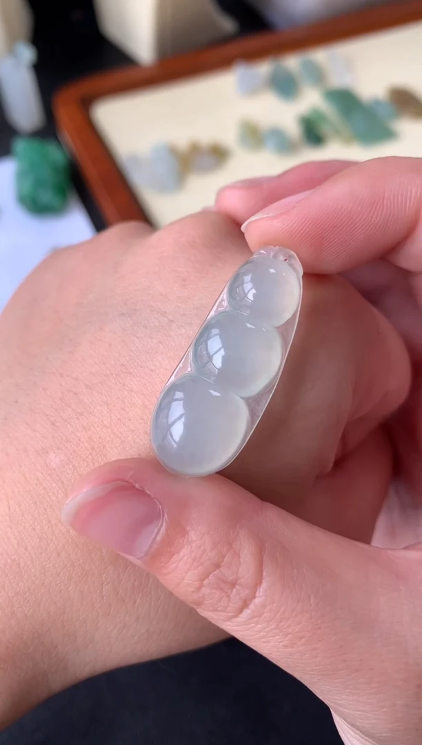 【闪购商品】定制翡翠未镶嵌翡翠