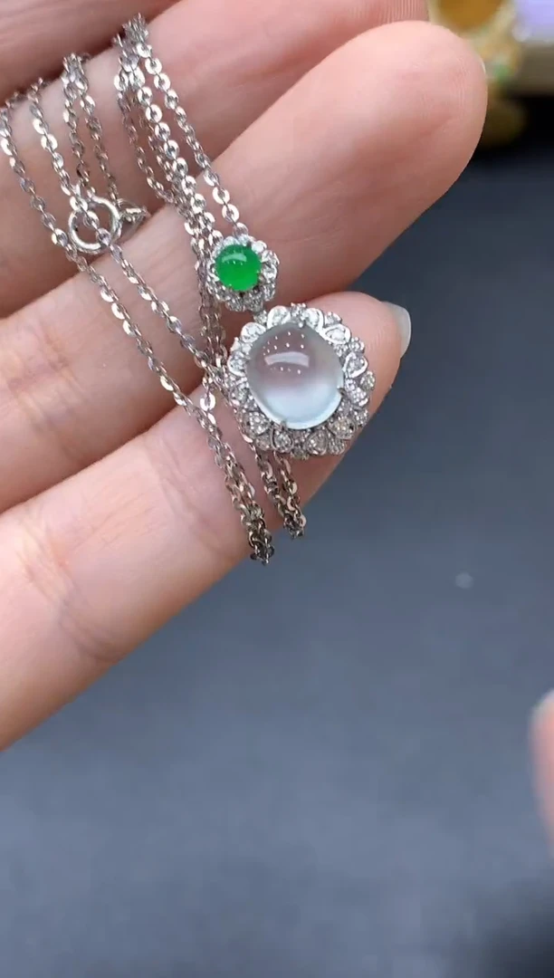 颈饰18K金镶嵌翡翠729-中国好珍宝