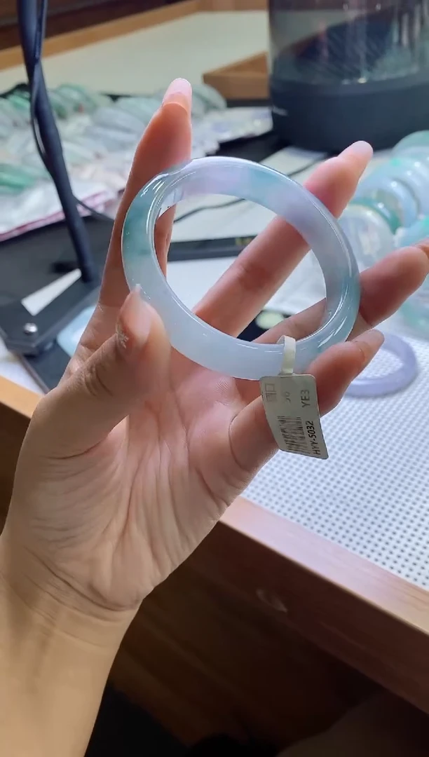 未镶嵌手镯翡翠正圈56圈口，27