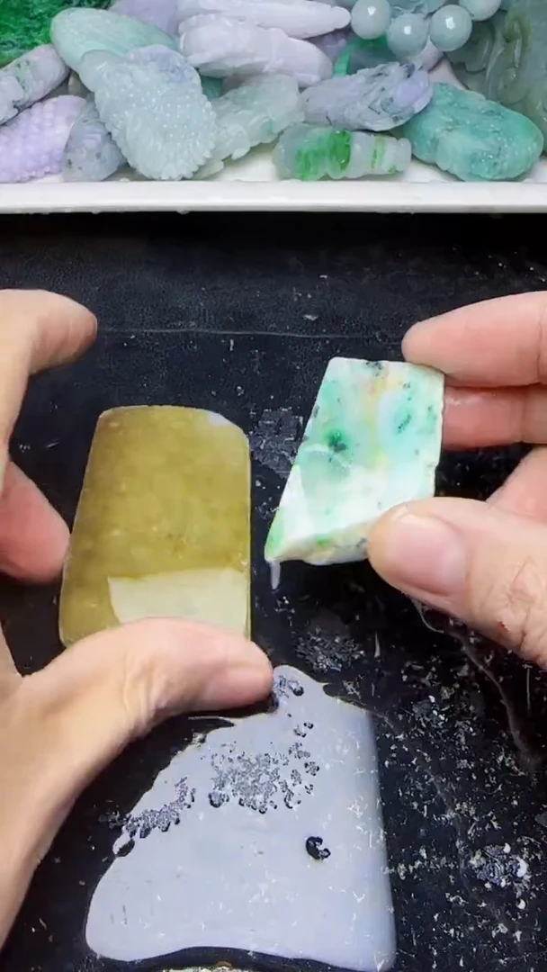 未镶嵌挂件翡翠049