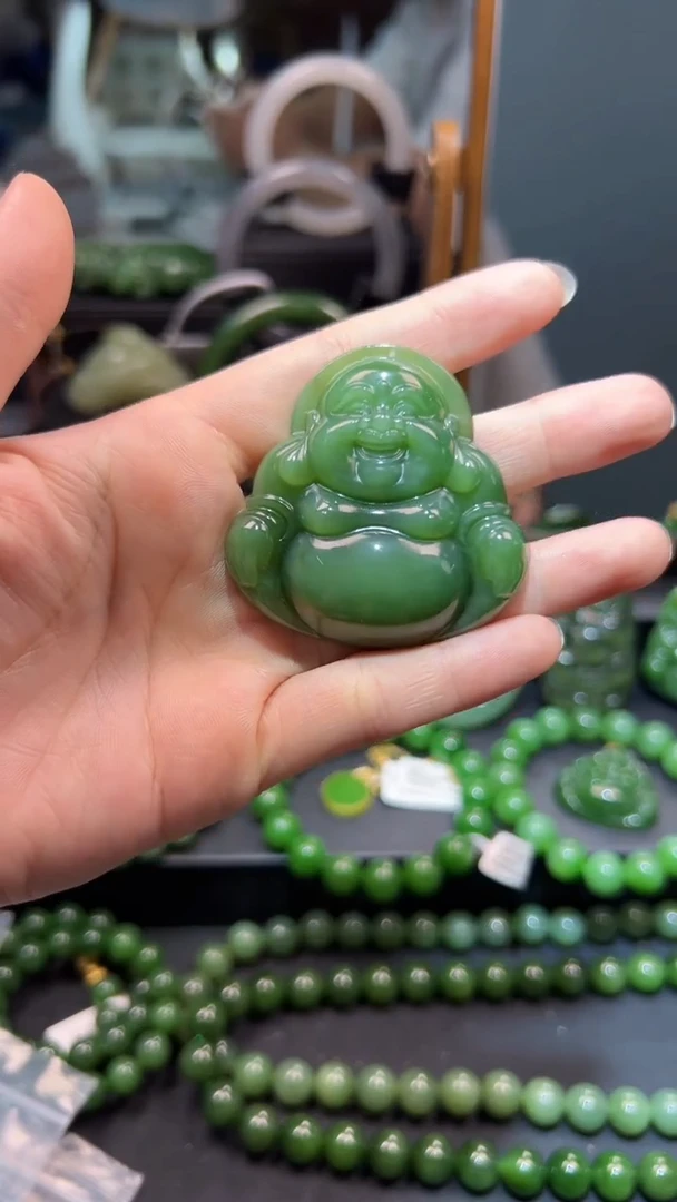 和田玉（碧玉）未镶嵌颈饰1