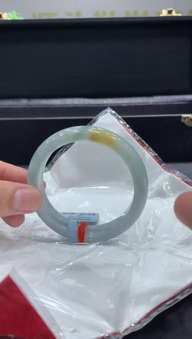 未镶嵌手镯翡翠翡翠手镯