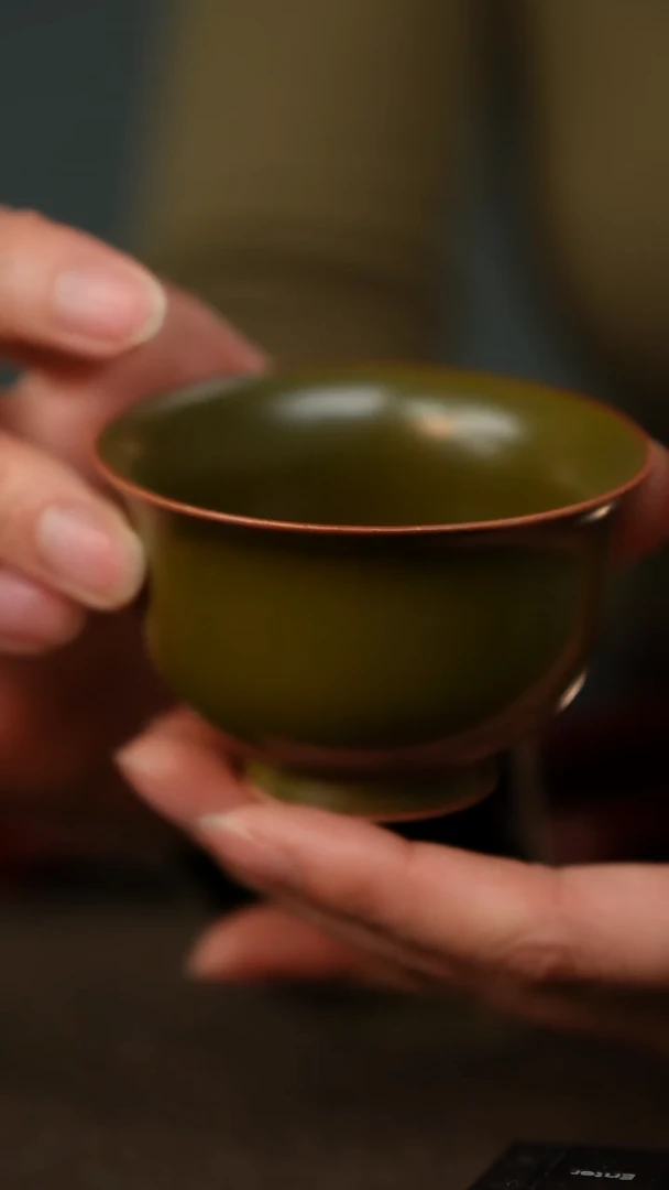 柴烧 黄金釉 压手杯 大师亲签底款