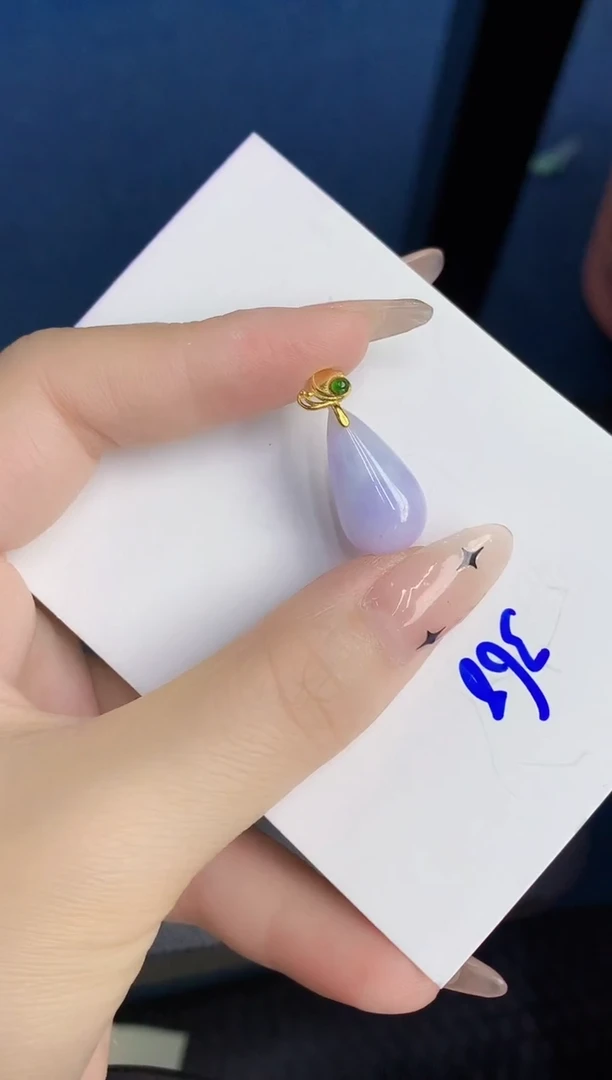 颈饰未镶嵌翡翠缅甸天然翡翠A货