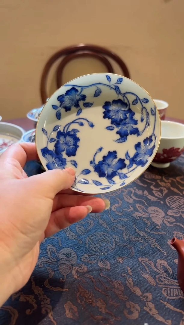 O***?定向描金花卉茶点碟