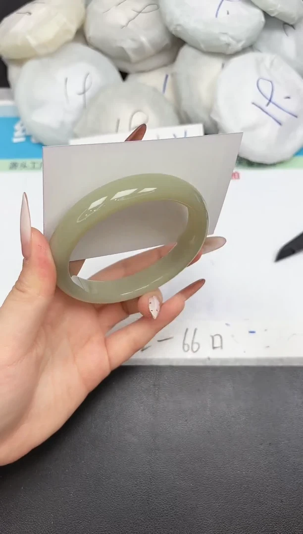 未镶嵌手镯石英质玉A323/64.4