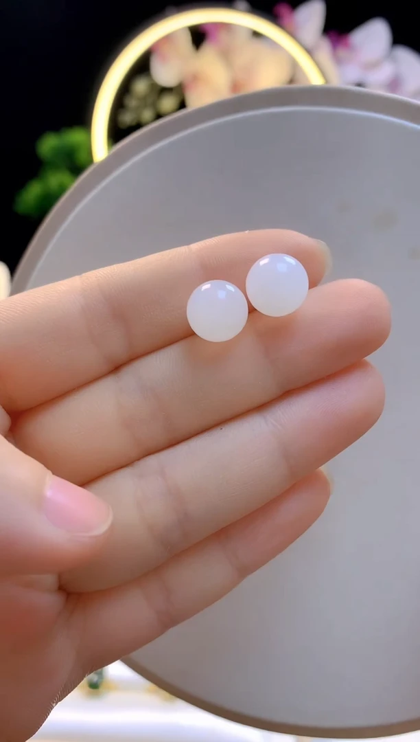 银S925镶嵌和田玉耳钉1