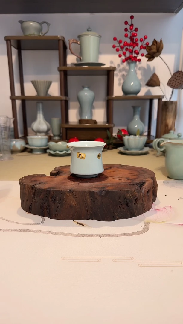 杯子21束腰杯 主人杯闻香杯 仿古月白釉瑕疵一