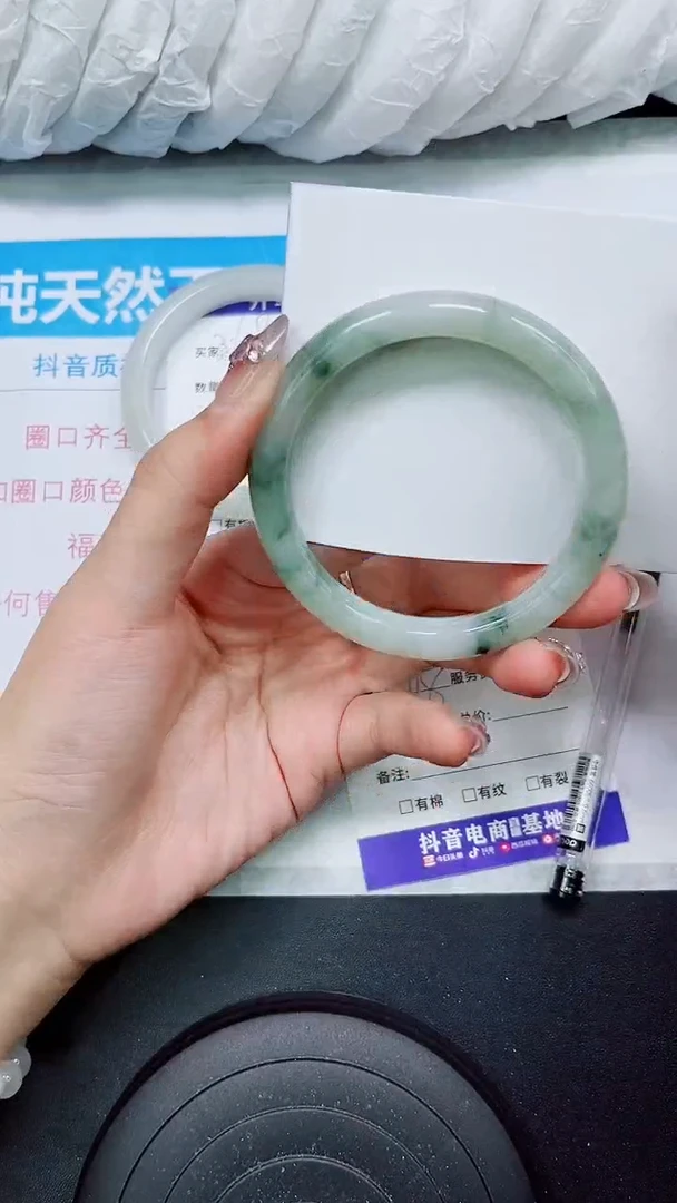 【闪购商品】石英质玉手镯未镶嵌S370-57/58