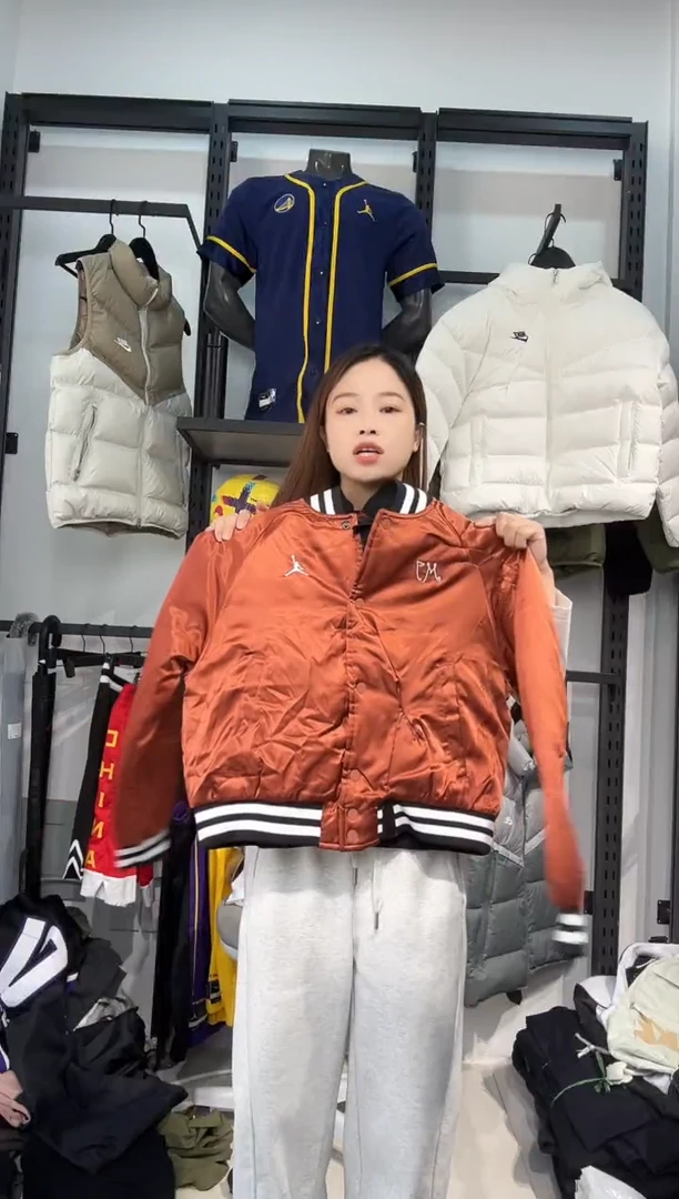 3551闪购编码 Nike/Jordan运动卫衣裤以直播间过款为准 尺码  l